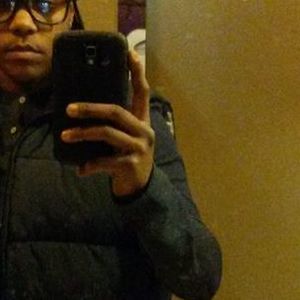 Meet your Posher, Crystal